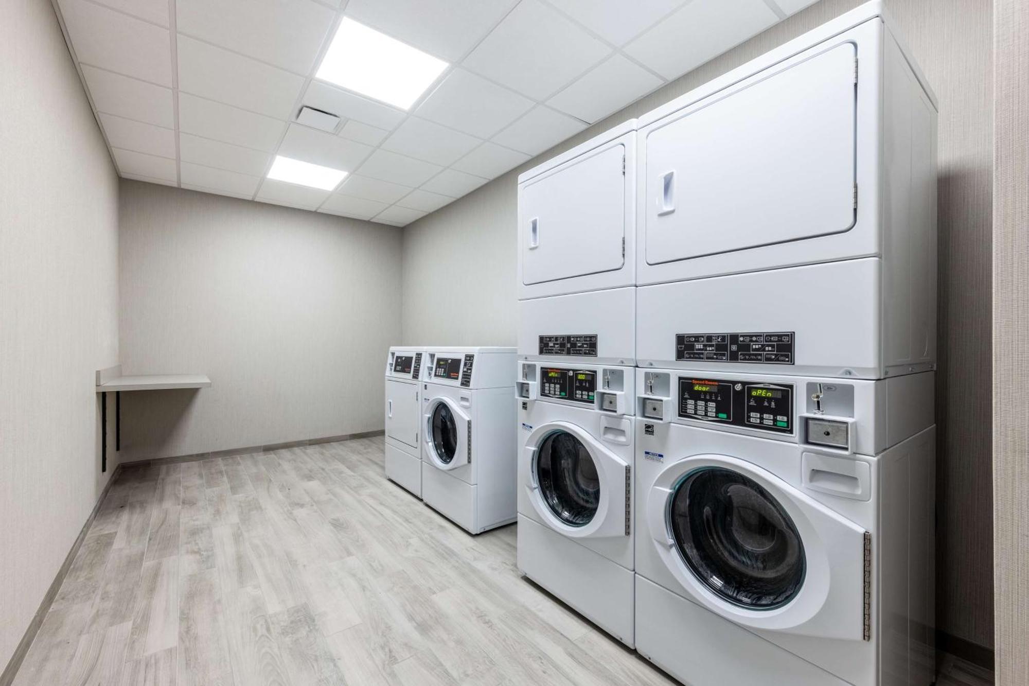 Hampton Inn Kansas City Southeast, Mo Εξωτερικό φωτογραφία