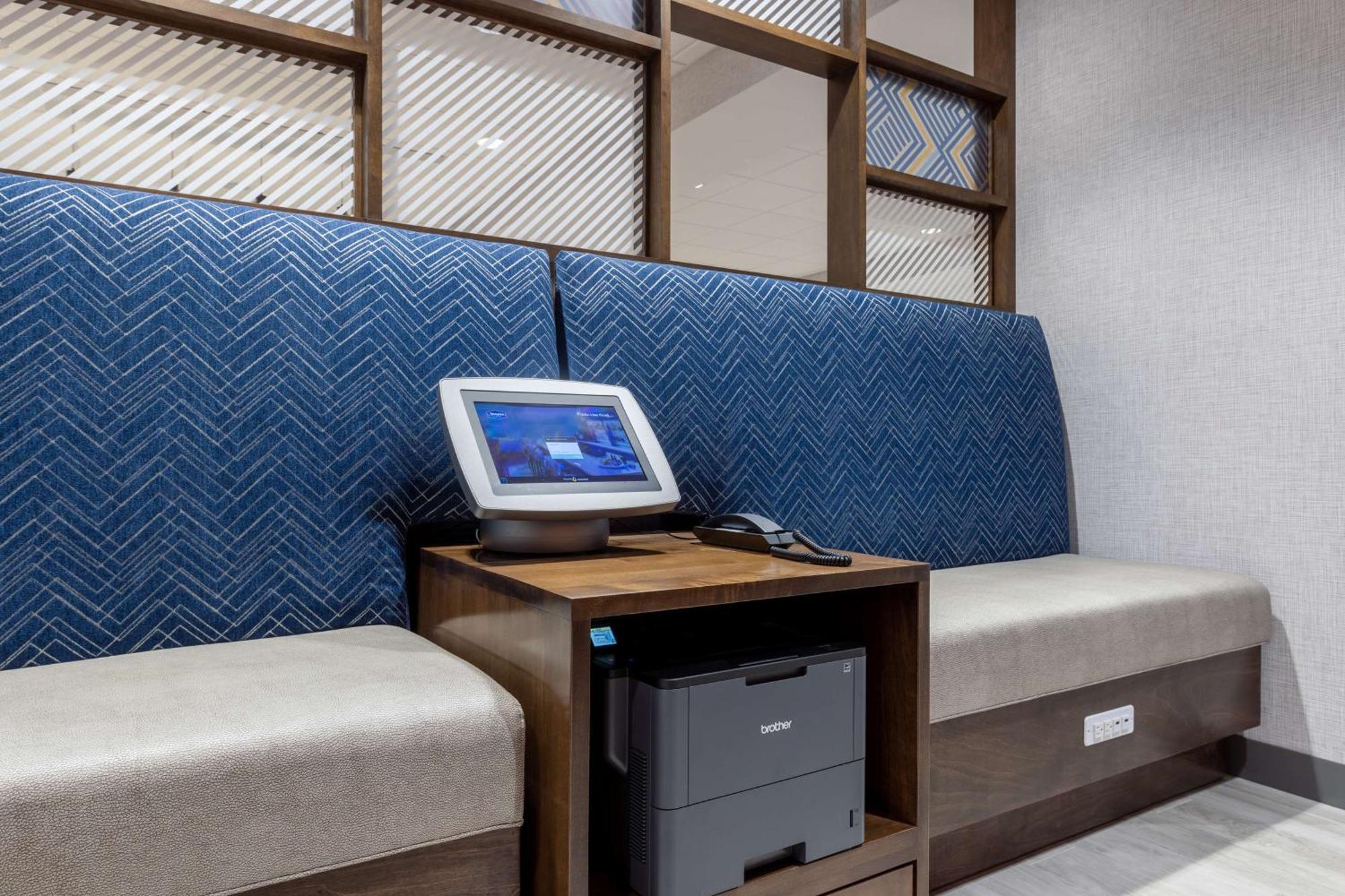 Hampton Inn Kansas City Southeast, Mo Εξωτερικό φωτογραφία